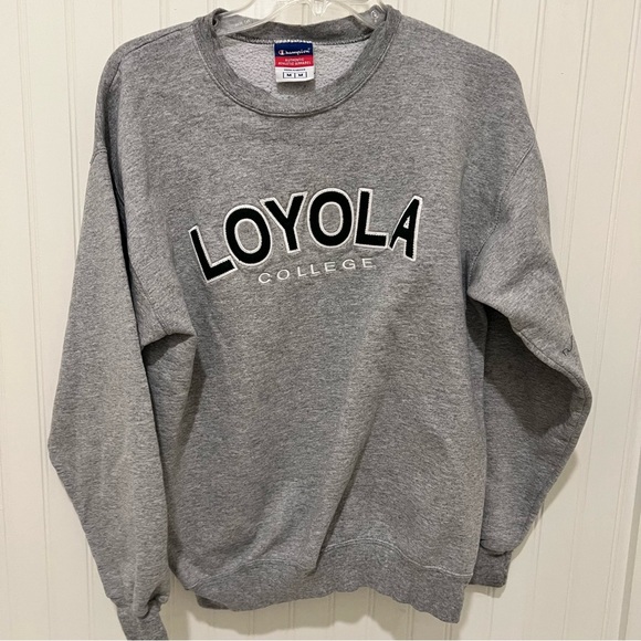 Champion Sweaters - Loyola Embroidered Champions Gray Crewneck Sweatshirt M